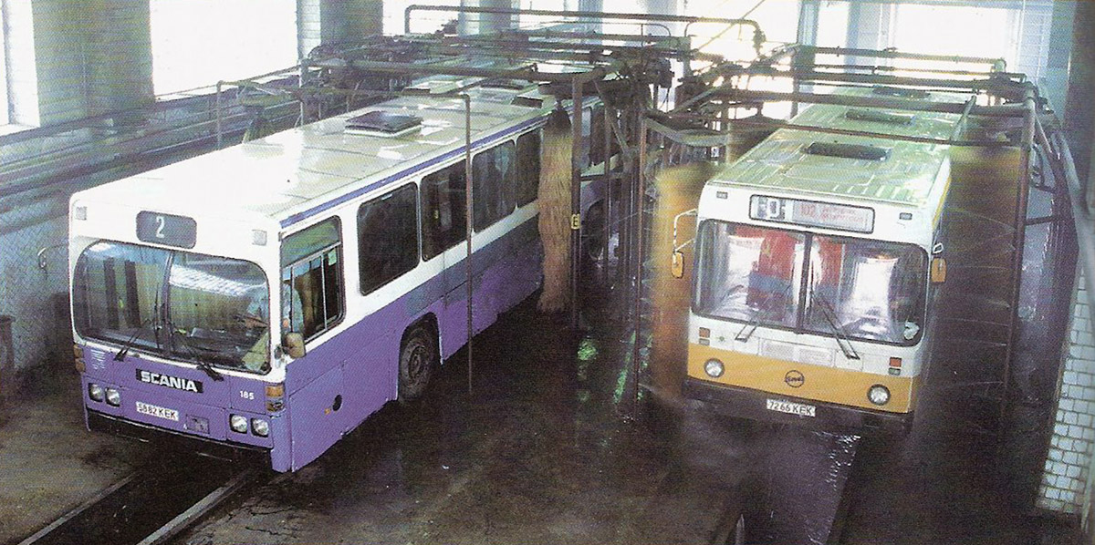 Anzhero-Sudzhensk, LiAZ-5256.00 # 7266 КЕК; Anzhero-Sudzhensk, Scania CR112 # 5882 КЕК