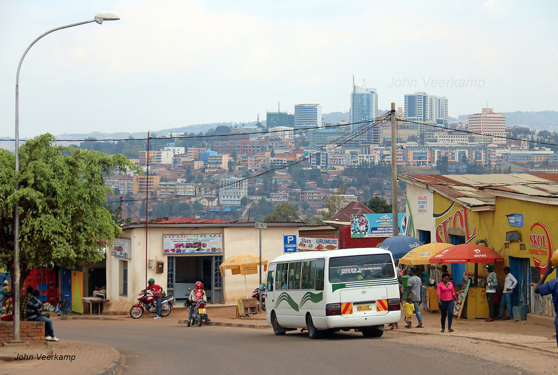 Руанда, прочее, Toyota Coaster № RAC 162 G