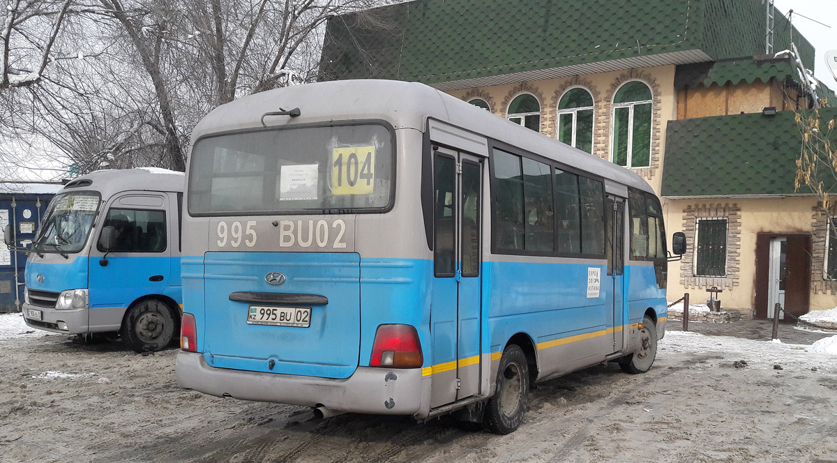 Almaty, Hyundai County №: 995 BU 02
