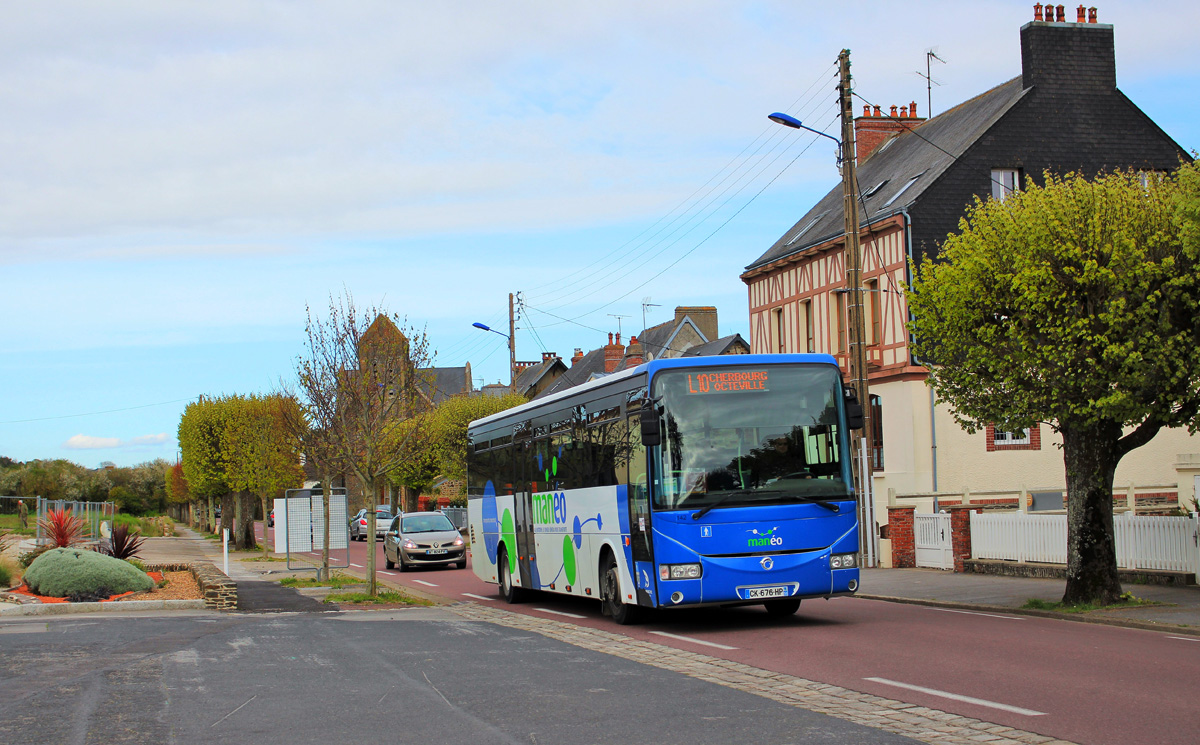 Saint-Lô, Irisbus Crossway 12.8M Récréo č. 142