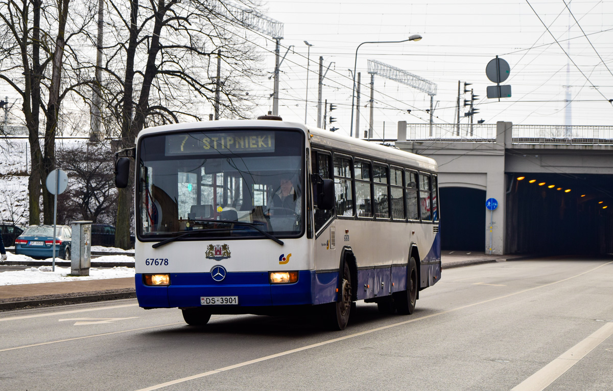 Riga, Mercedes-Benz O345 # 67678