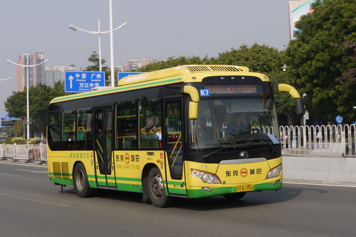 Dongguan, Yutong ZK6902HNGAA # 粵S A1956