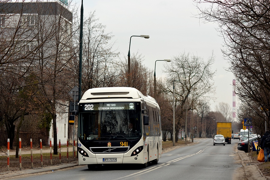 Varšava, Volvo 7900 Hybrid č. 941