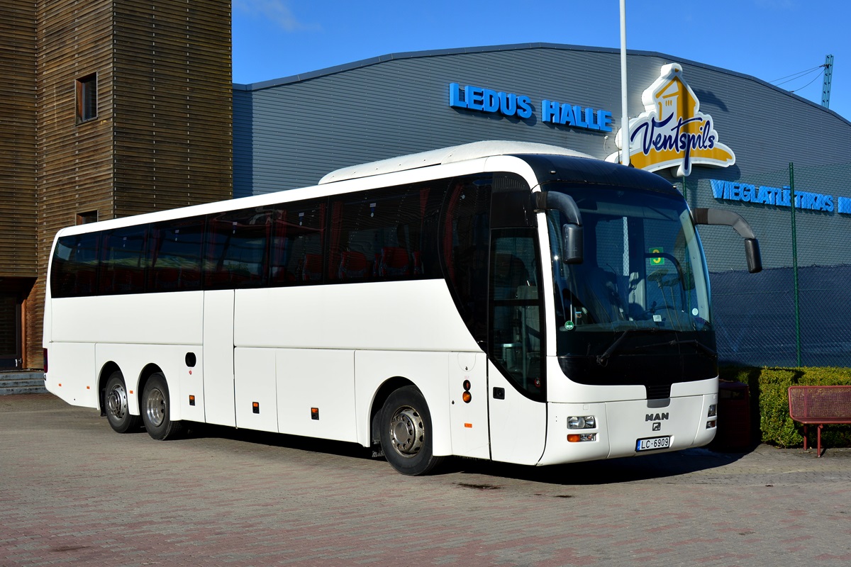 Rīga, MAN R09 Lion's Coach C RHC444 № LC-6909