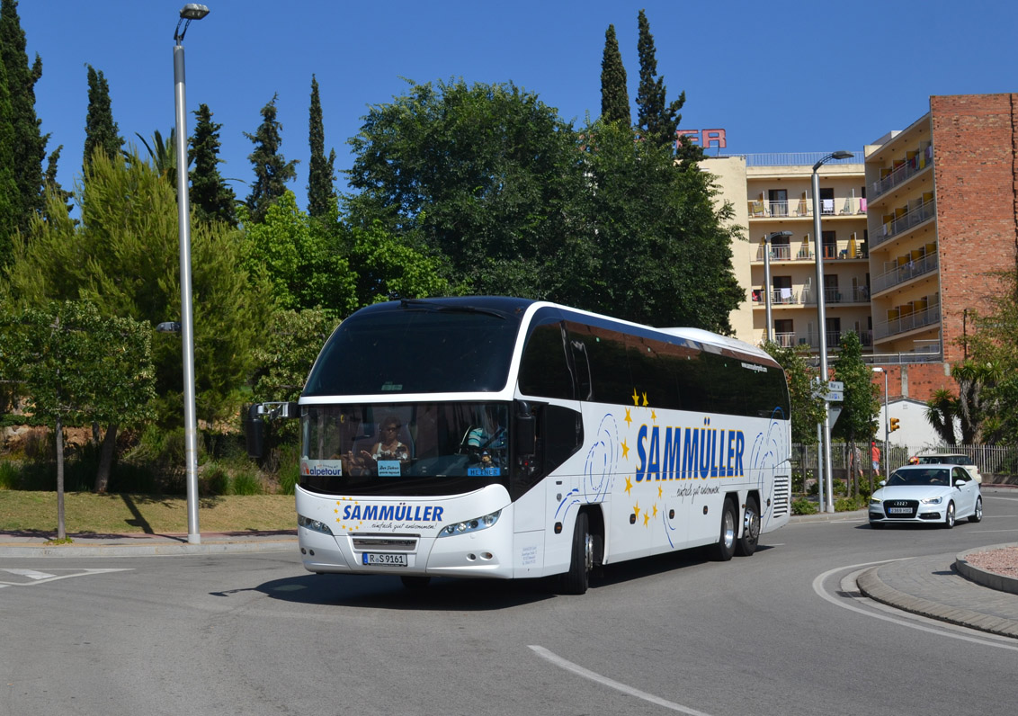 Regensburg, Neoplan P15 N1217HDC Cityliner # R-S 9161
