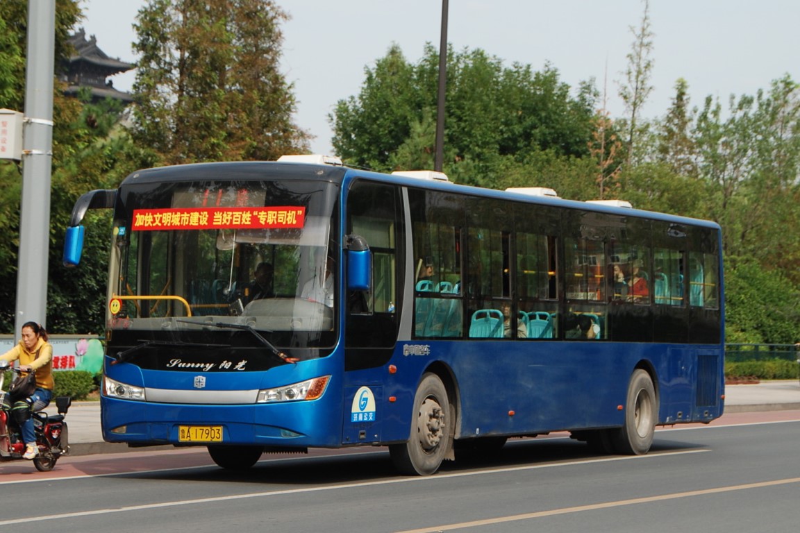 Jinan, Zhong Tong LCK6125G-2 № 4979