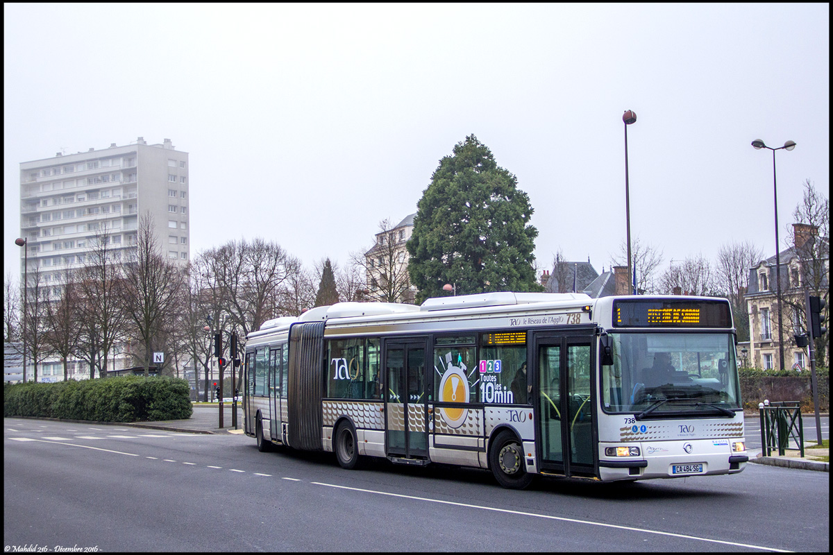 Orléans, Irisbus Agora L č. 738