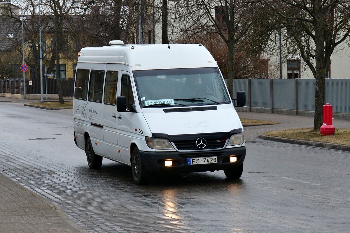 Aizpute, Mercedes-Benz Sprinter 316CDI № FS-7420