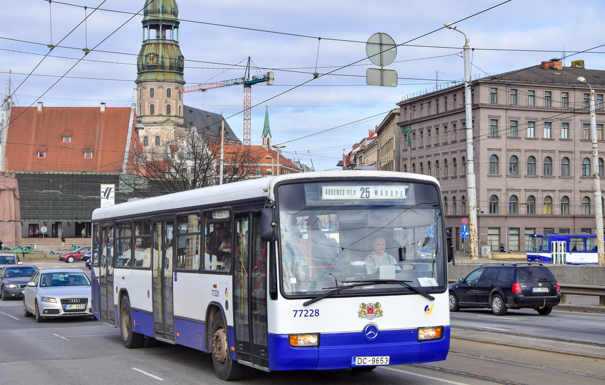 Riga, Mercedes-Benz O345 No. 77228