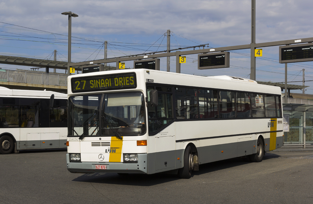 Sint-Niklaas, Mercedes-Benz O405 č. 204050