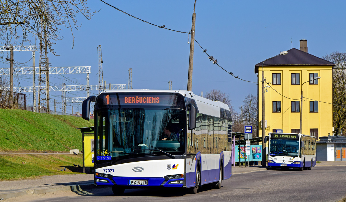 Rīga, Solaris Urbino IV 12 № 77021