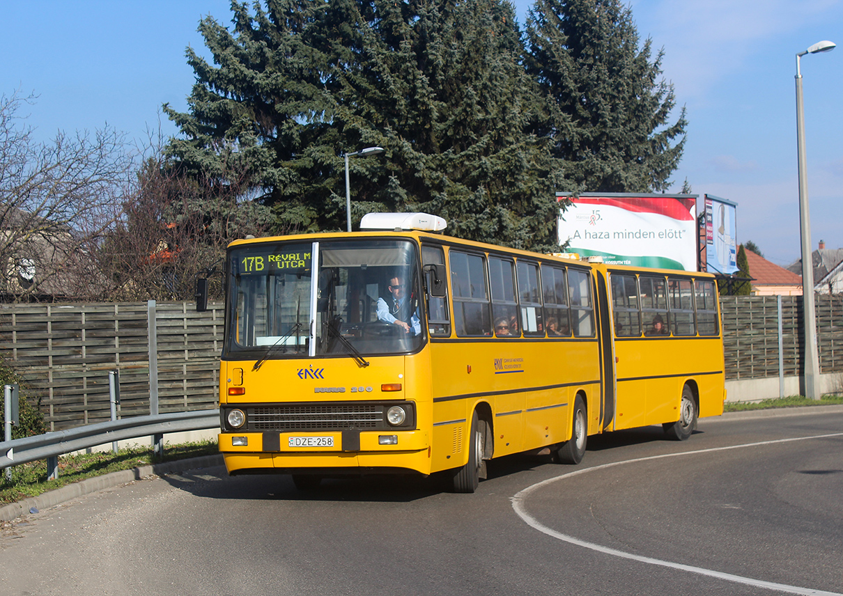 Budapest, Ikarus 280 (Vasi Volán) # DZE-258