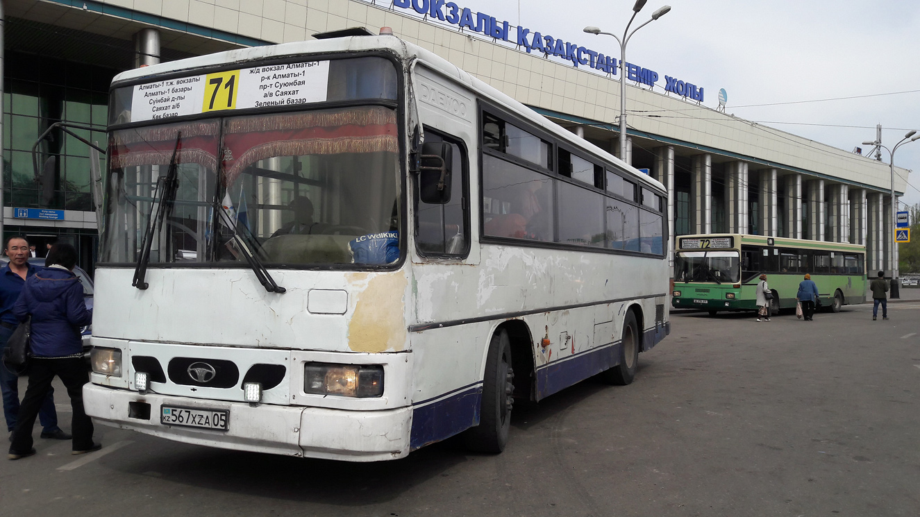 Almaty, Daewoo BS090 Royal Midi Nr. 567 XZA 05