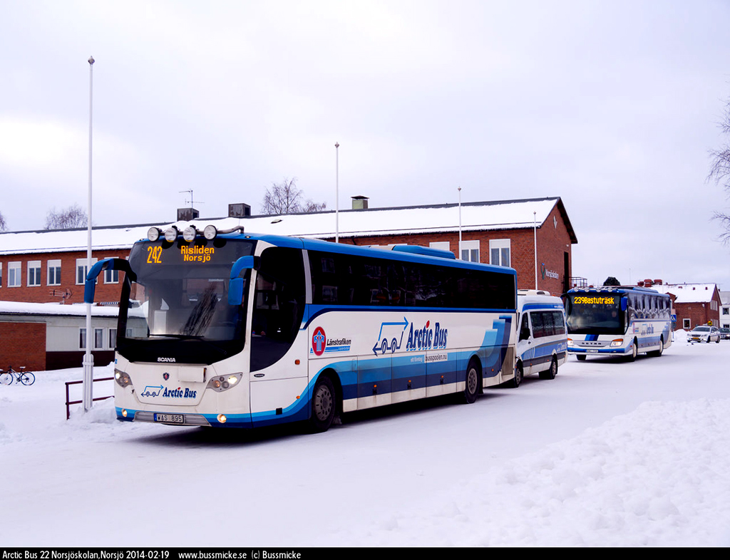 Umeå, Scania OmniExpress 320 # 22