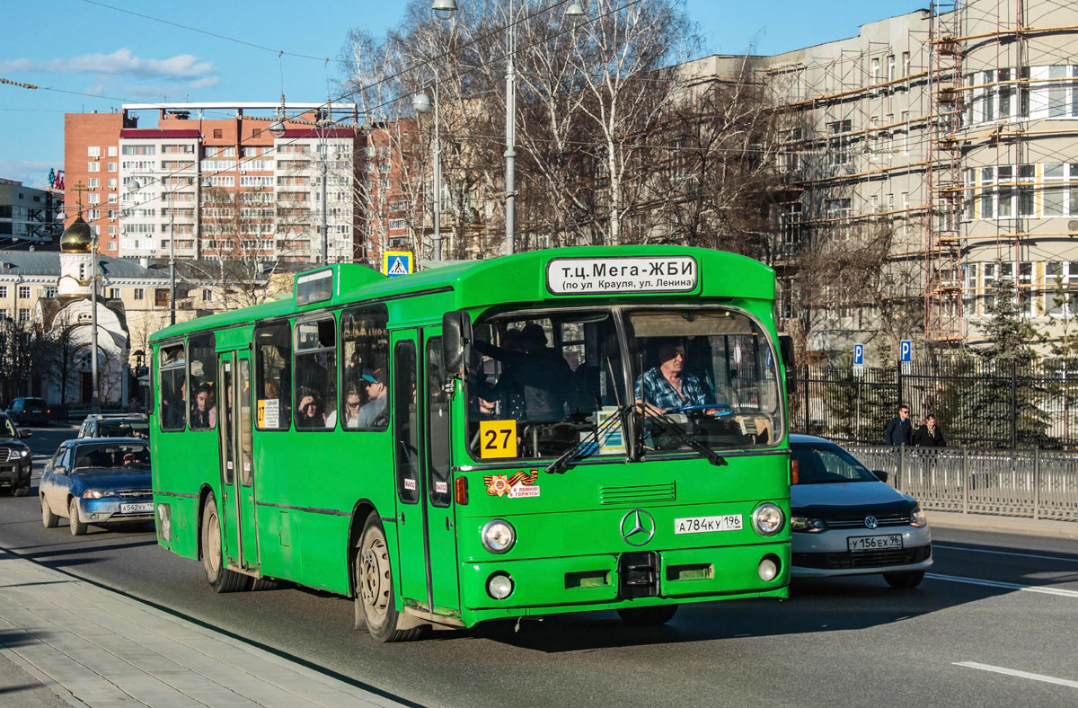 Екатеринбург, Mercedes-Benz O305 № А 784 КУ 196