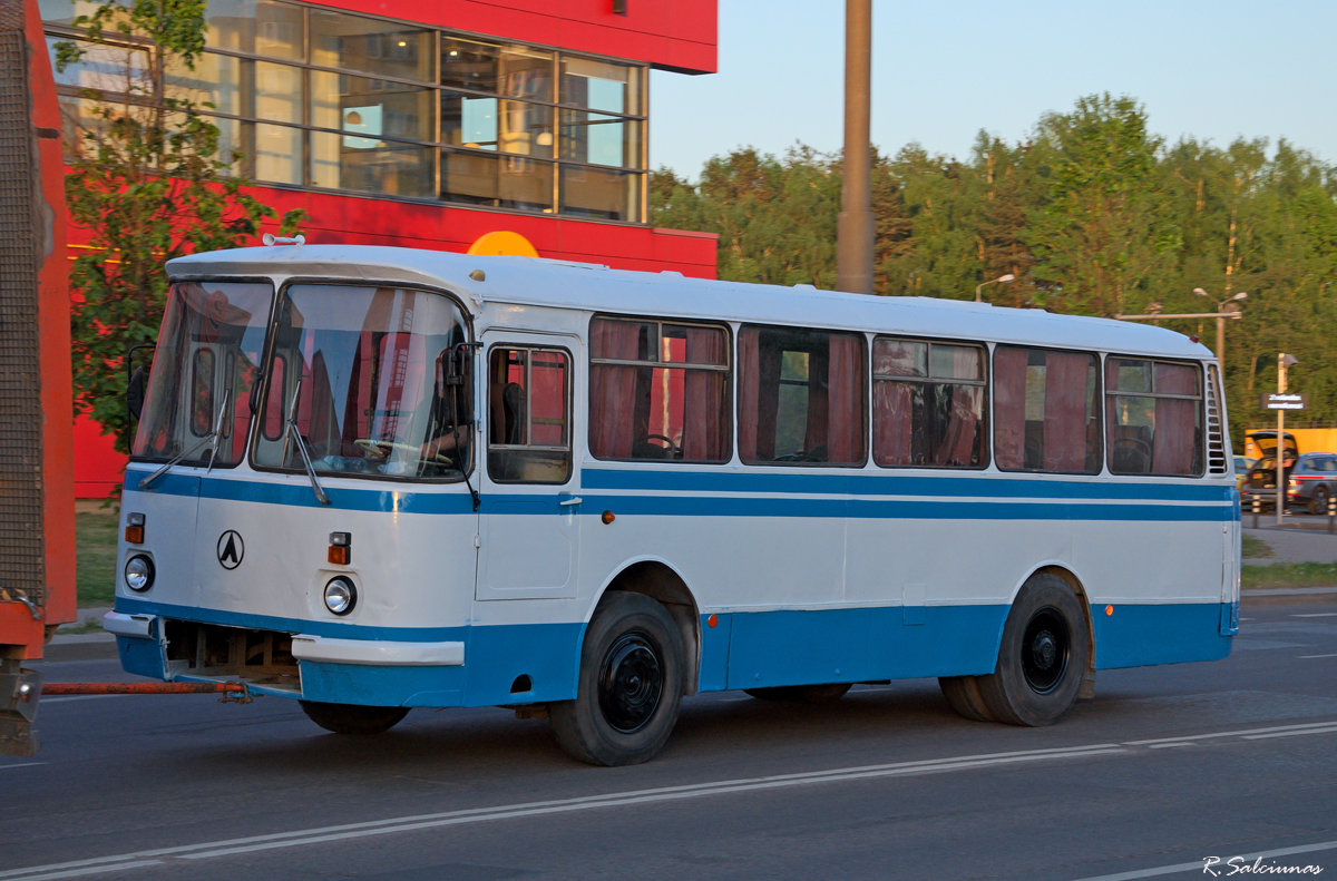 Kaunas, LAZ-695Н No. ZJF 735