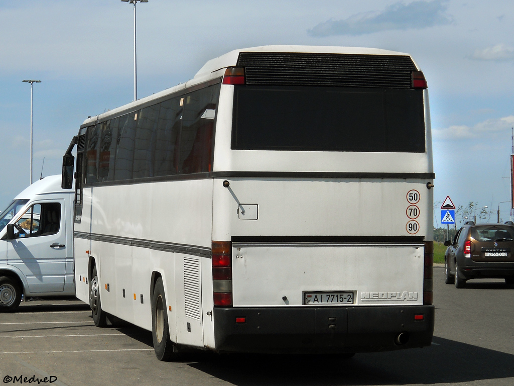 Vitebsk, Neoplan N316SHD Transliner No. АІ 7715-2