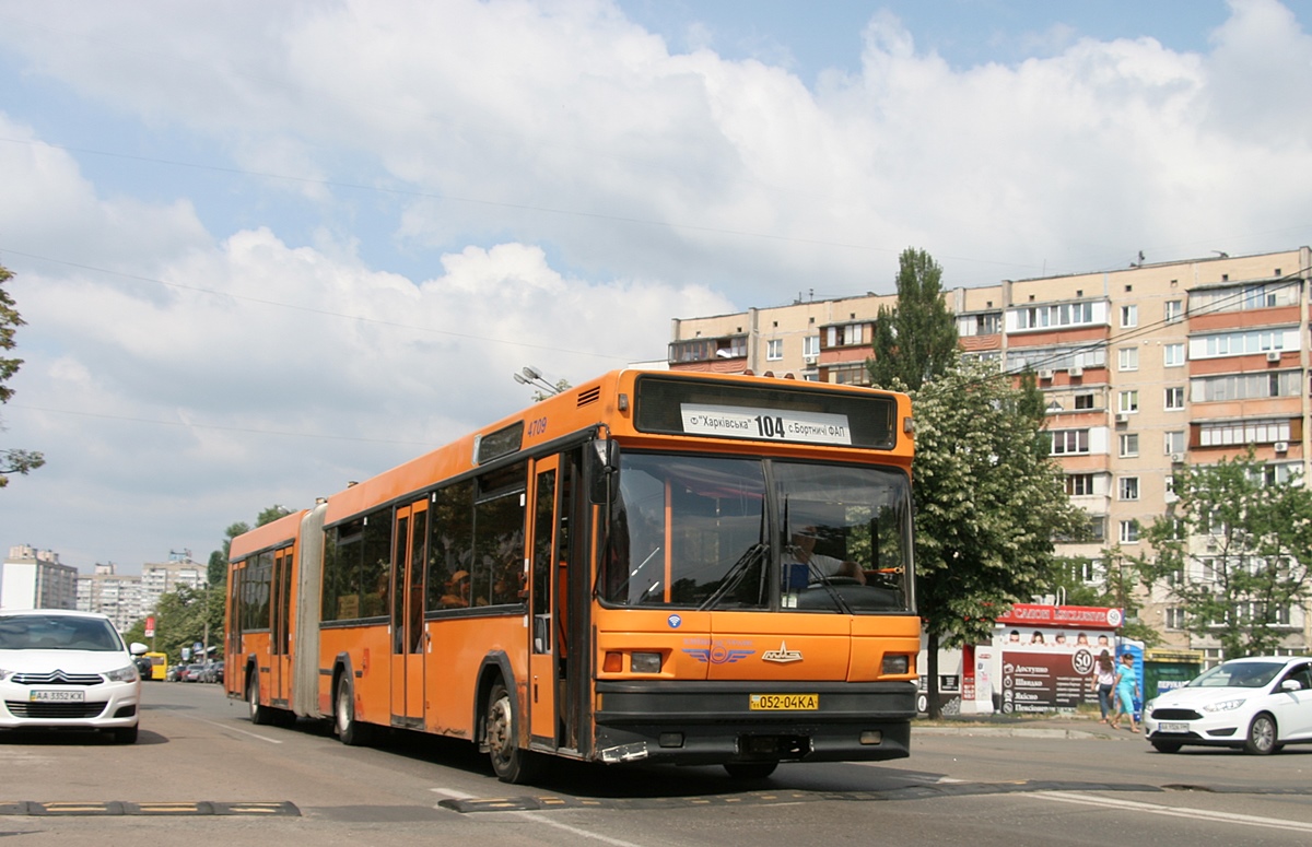 Kyjev, MAZ-105.060 č. 4709
