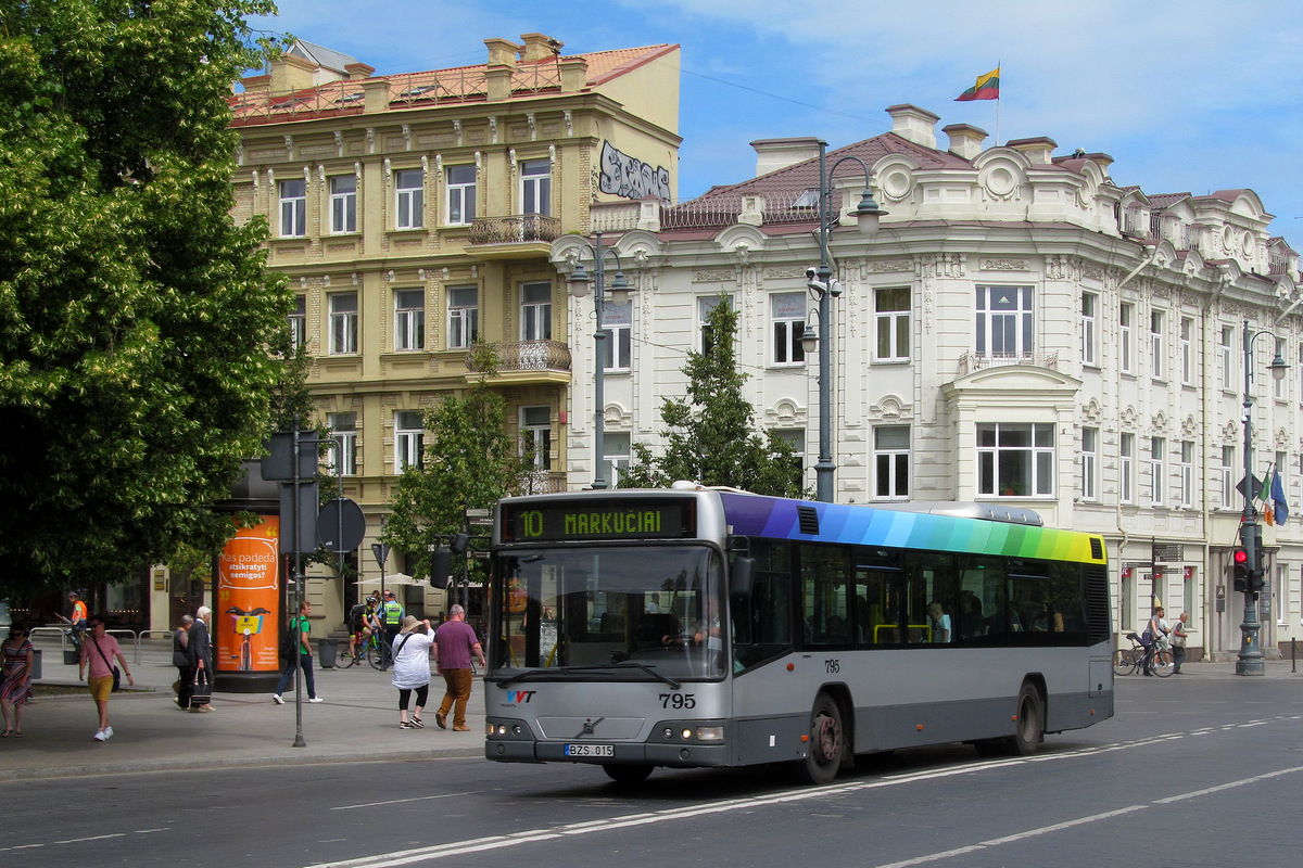 Vilnius, Volvo 7700 # 795