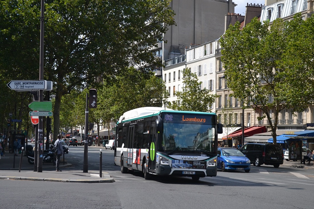 Paris, IVECO Urbanway 12M Hybrid # 5991