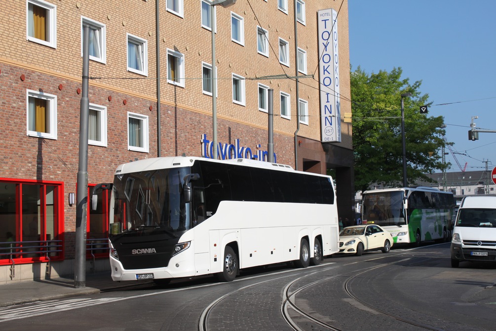 Bad Hersfeld, Scania Touring HD 13,7 № HEF-BP 212