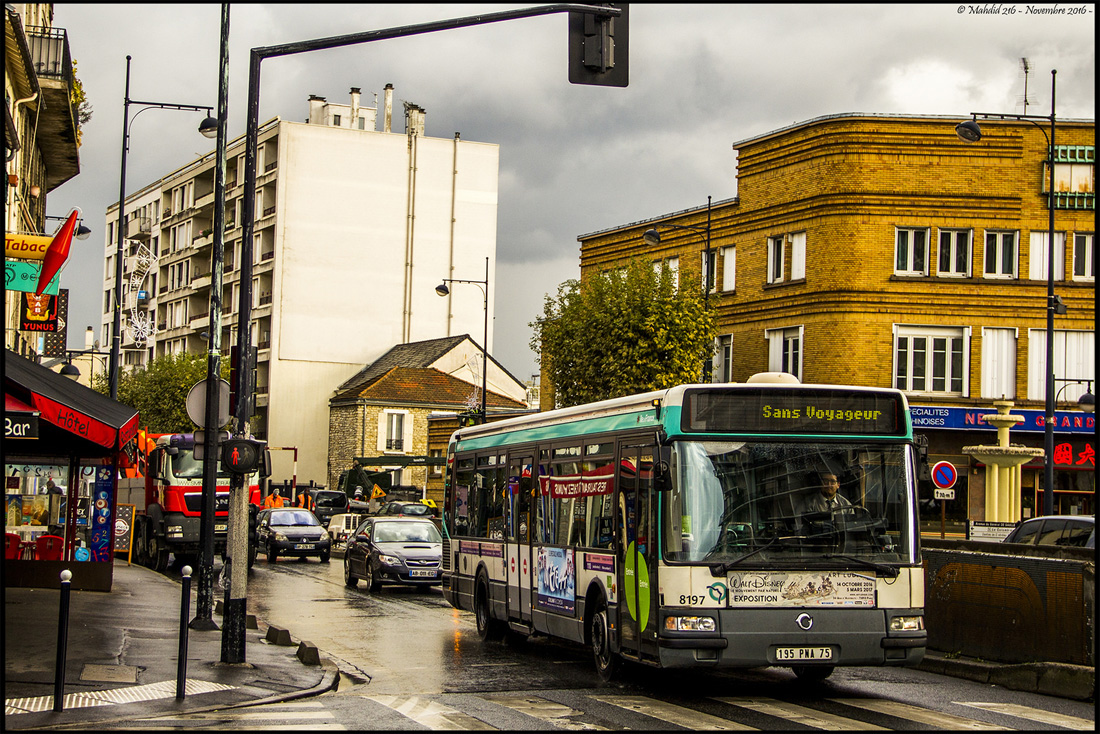 Paris, Irisbus Agora Line # 8197