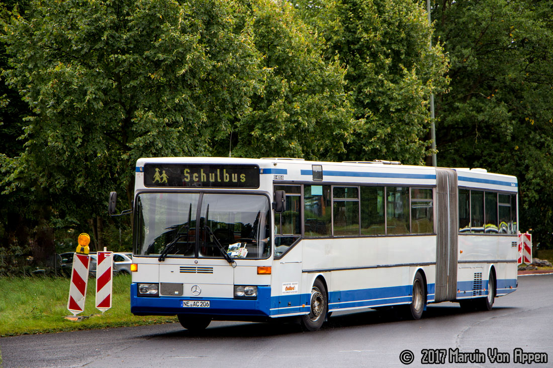 Dormagen, Mercedes-Benz O405G No. NE-AC 206