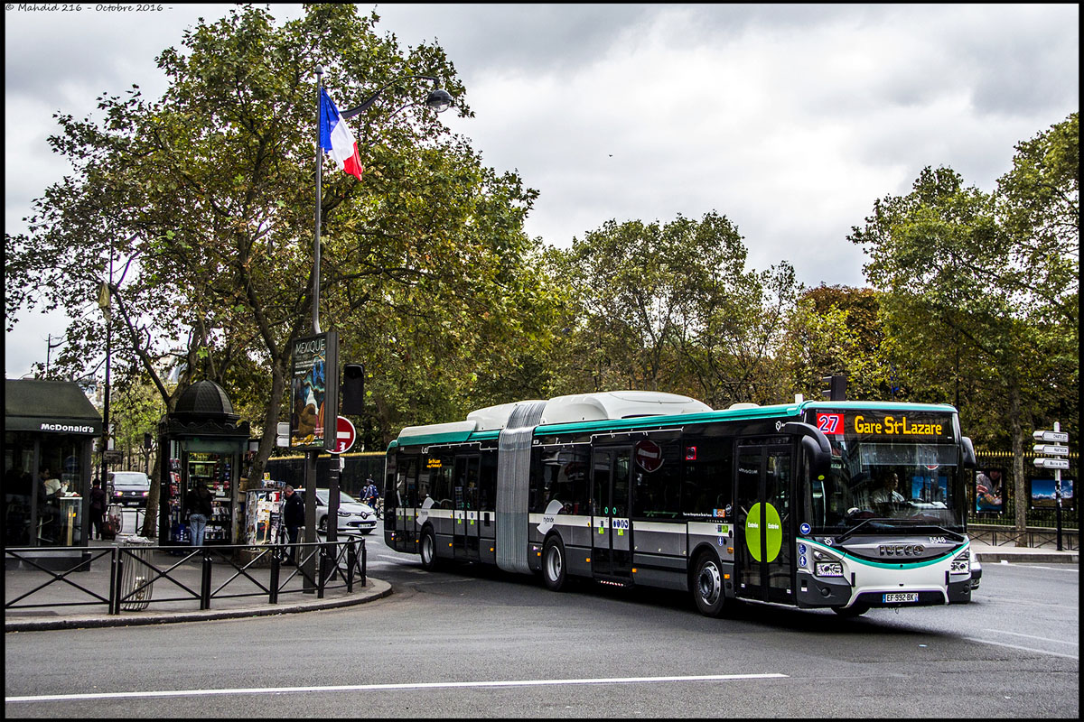 Paris, IVECO Urbanway 18M Hybrid # 5548