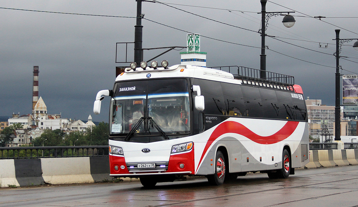 Irkutsk, Kia Granbird # У 262 СХ 38