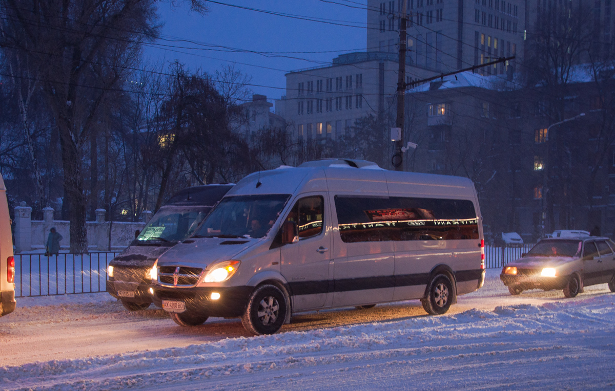 Харьков, Dodge Sprinter № АХ 4200 ВО