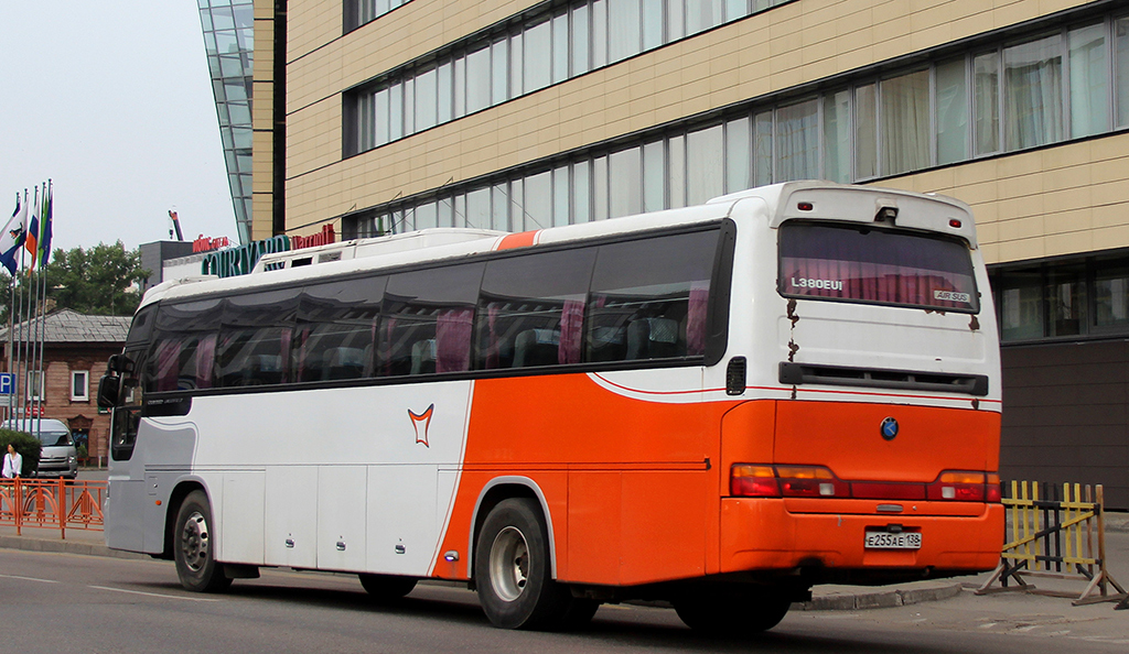 Irkutsk, Kia Granbird # Е 255 АЕ 138