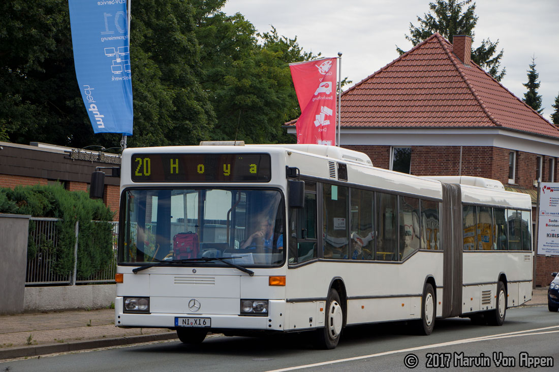 Nienburg (Weser), Mercedes-Benz O405GN2 # NI-XI 6