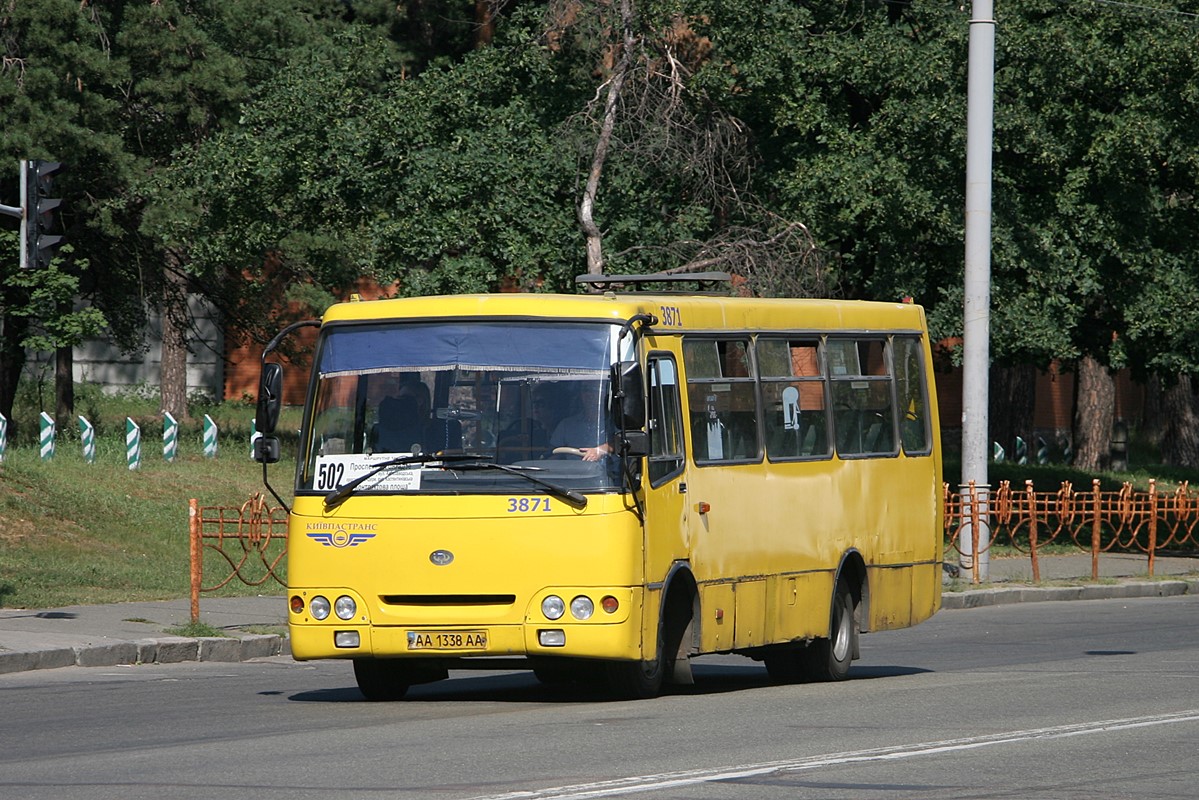 Kyiv, Bogdan A09202 (LuAZ) № 3871