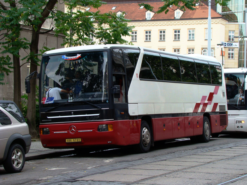 Prague, Mercedes-Benz O350-15RHD Tourismo I № ABA 67-91
