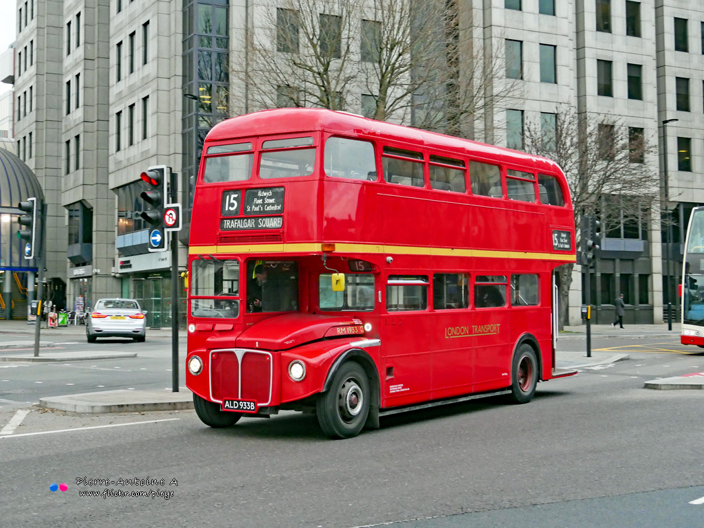 London, Park Royal No. RM1933