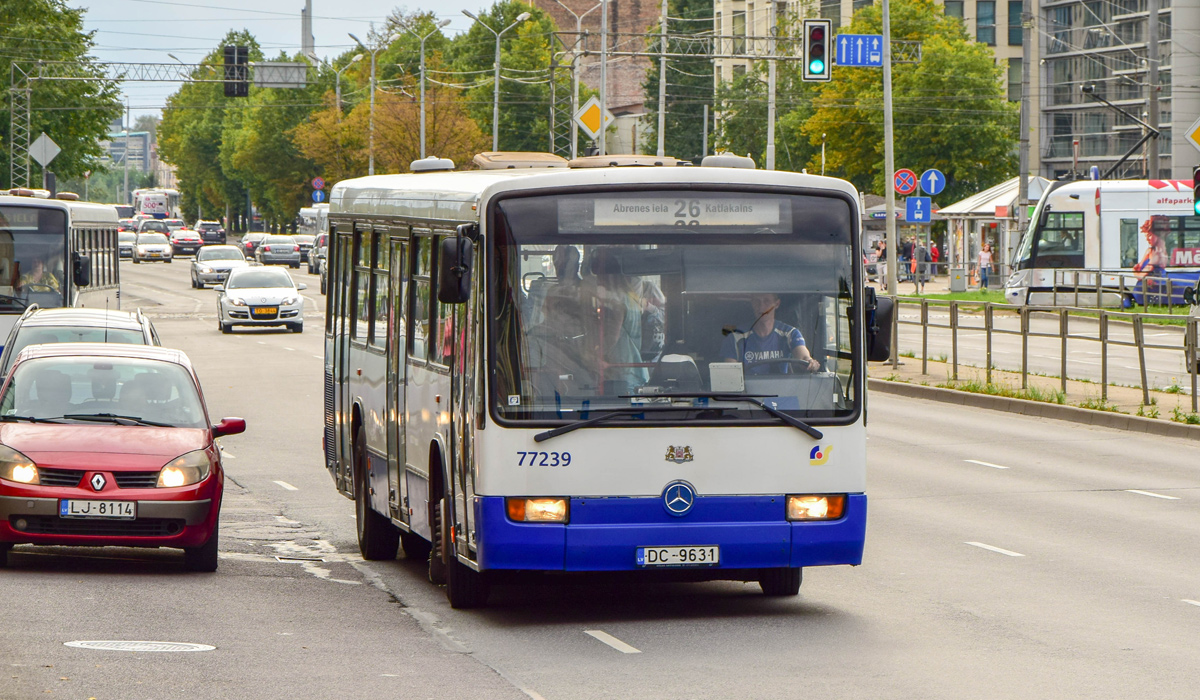 Riga, Mercedes-Benz O345 č. 77239