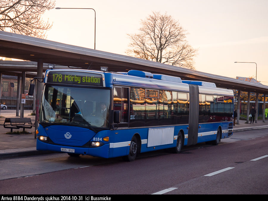 Stockholm, Scania OmniLink CL94UA 6x2/2LB # 8184