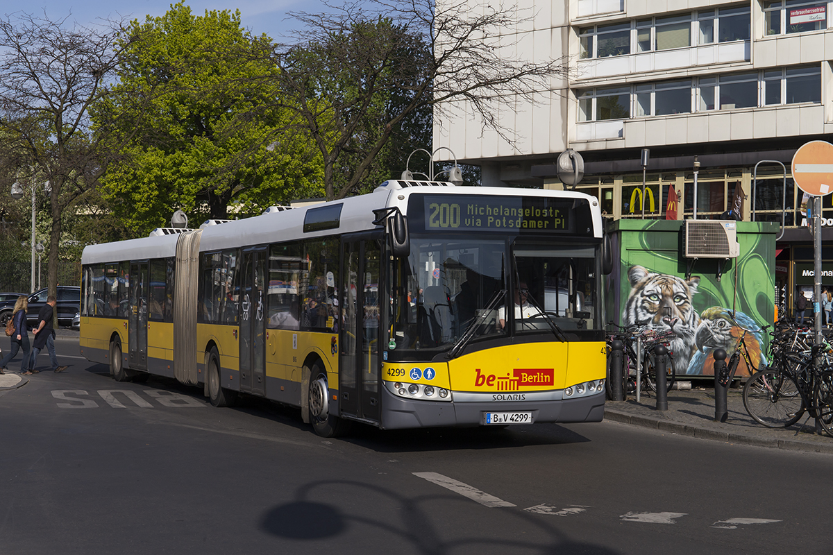 Берлин, Solaris Urbino III 18 № 4299