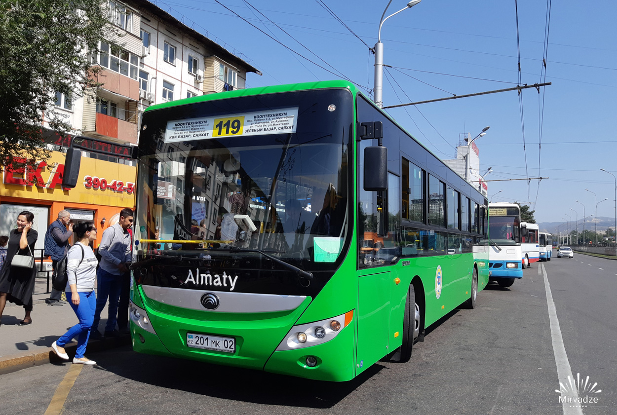 Almaty, Yutong ZK6118HGA № 201 MK 02