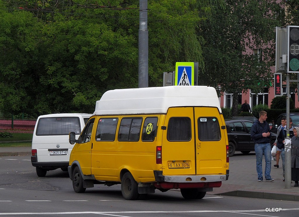 Mogilev, GAZ-322133 nr. 6ТАХ3076