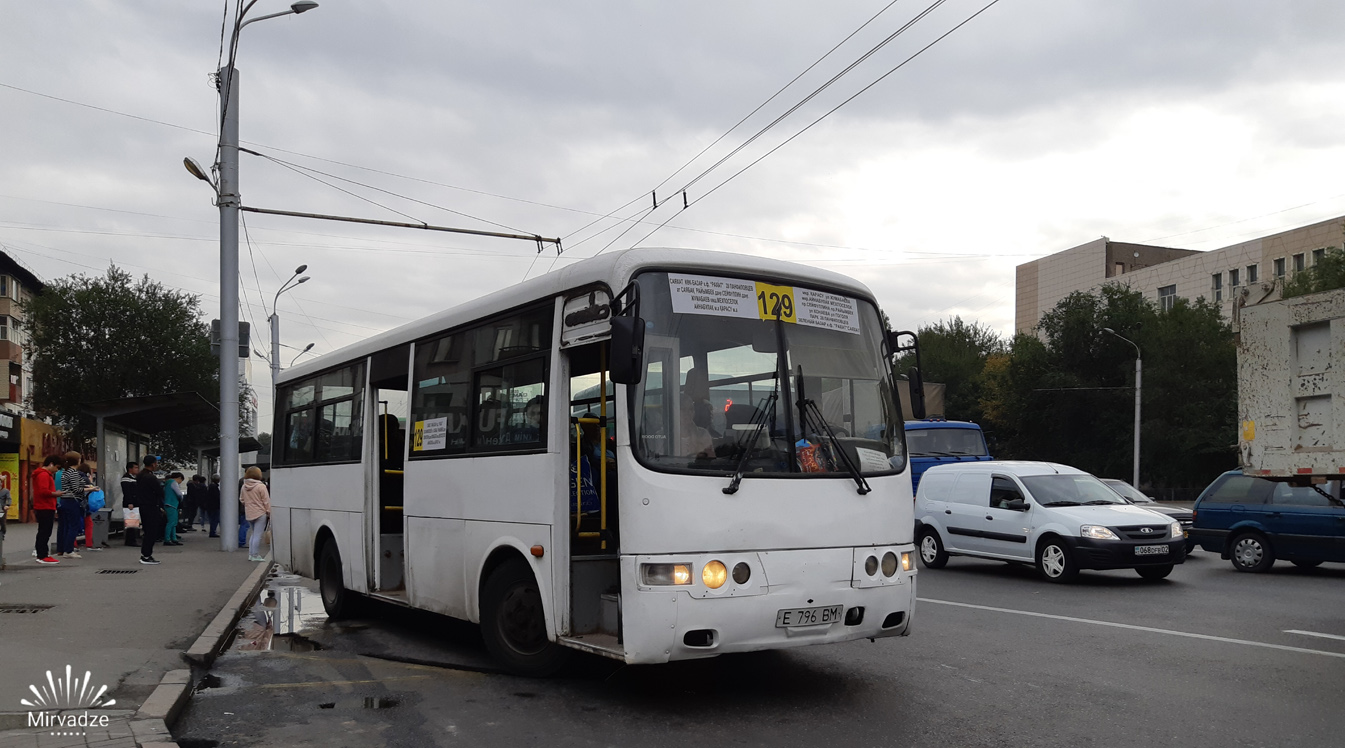 Almaty, Hyundai New Super AeroTown nr. E 796 BM
