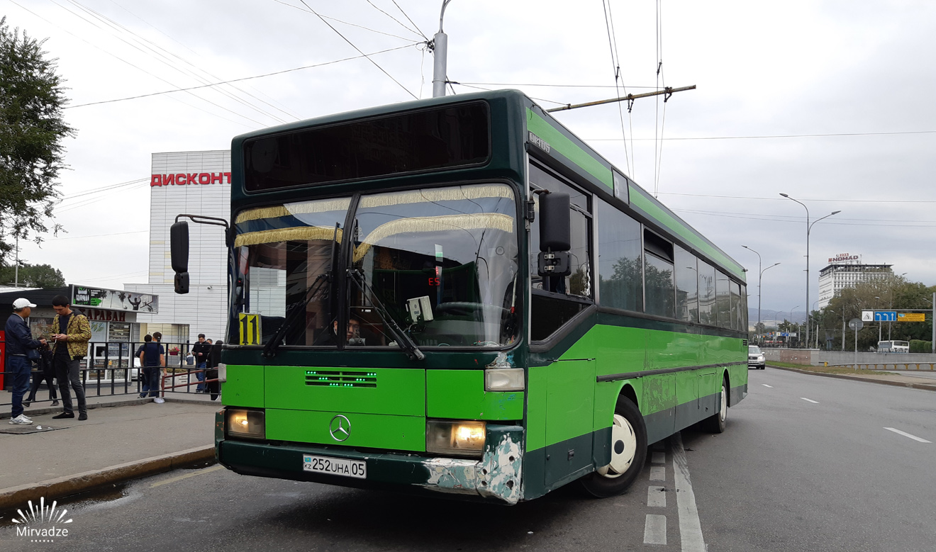 Almaty, Mercedes-Benz O405 # 252 UHA 05