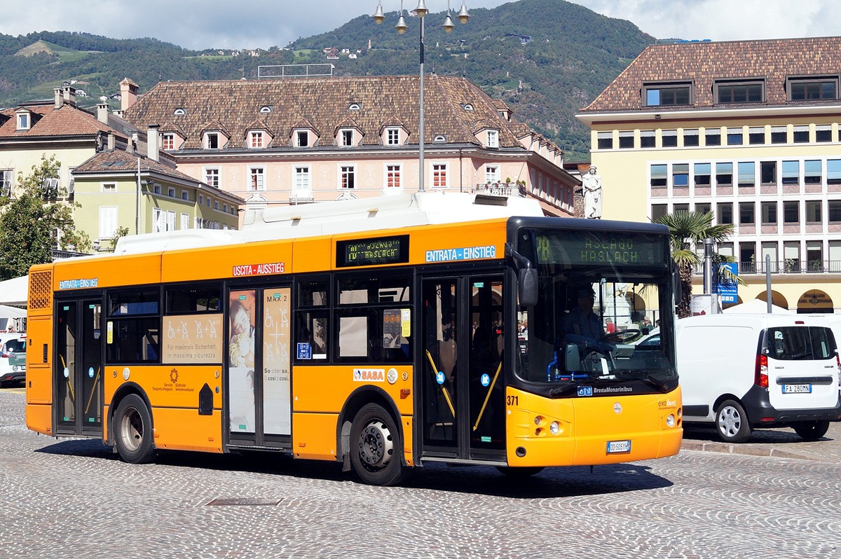 Bolzano, BredaMenariniBus Avancity+ N CNG № 371
