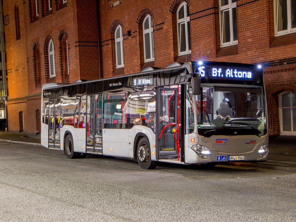 Hamburg, Mercedes-Benz Citaro C2 # 1563