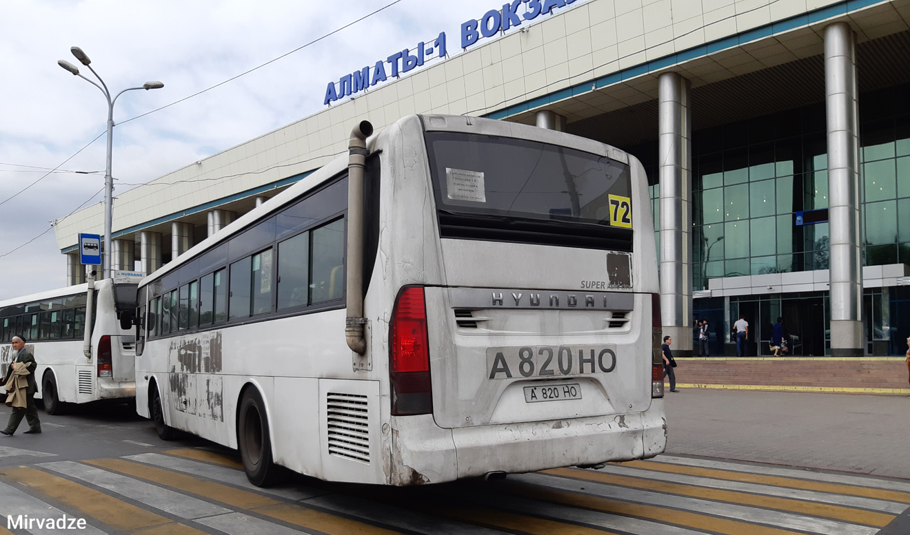 Almaty, Hyundai Super AeroCity # A 820 HO