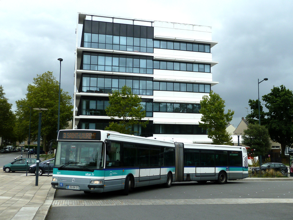 Rennes, Irisbus Agora L # 321