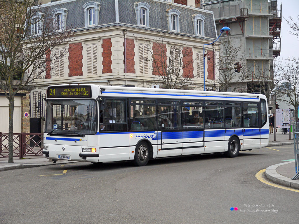 Versailles, Irisbus Agora Line No. 222
