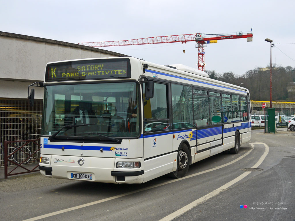 Versailles, Irisbus Agora Line # 252