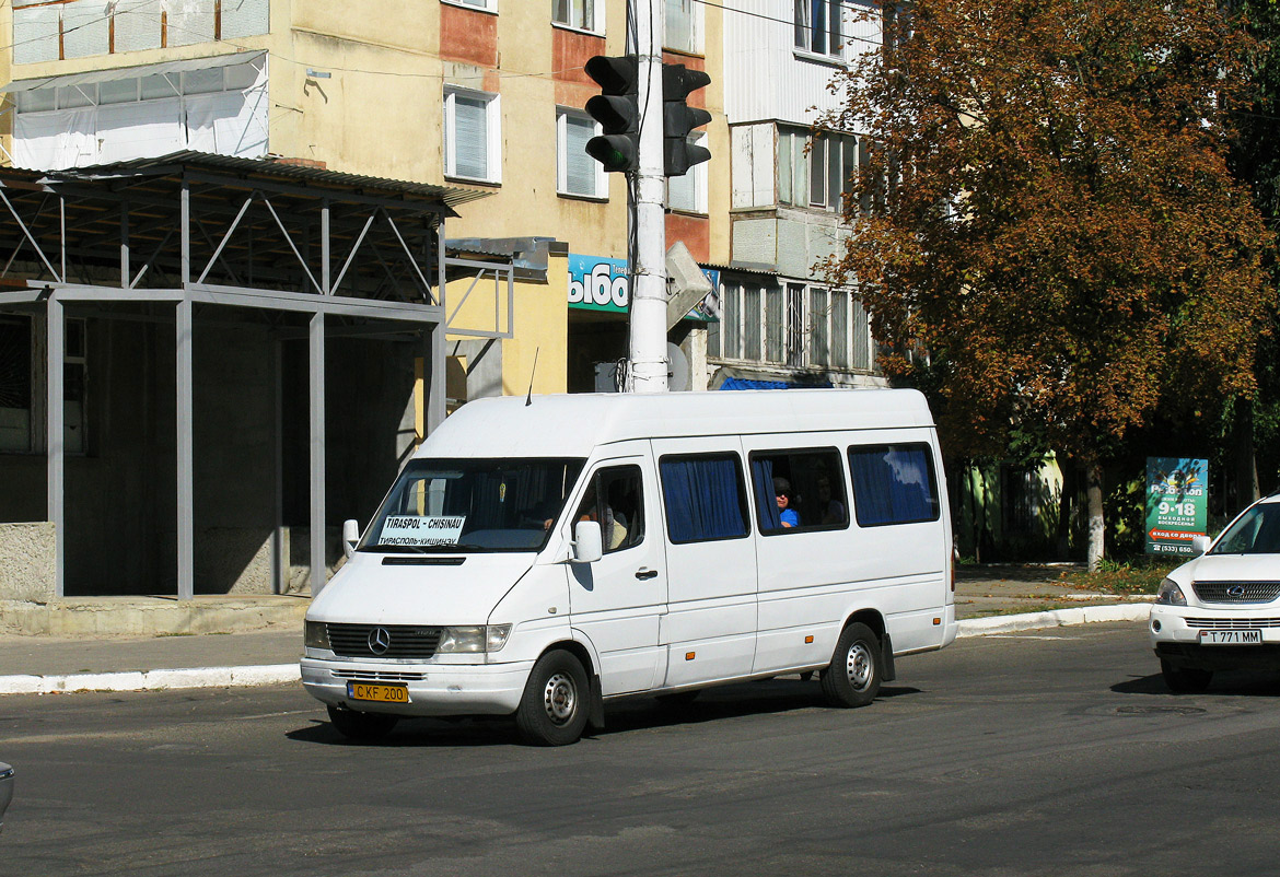 Chisinau, Mercedes-Benz Sprinter 312D № C KF 200