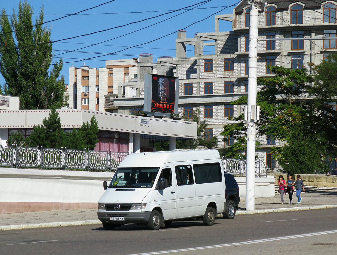 Tiraspol, Mercedes-Benz Sprinter 208D nr. Т 881 КХ